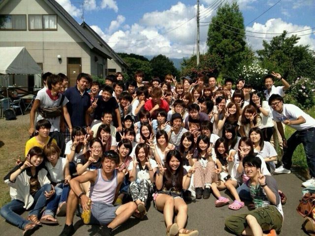 ヤリサーの集合写真