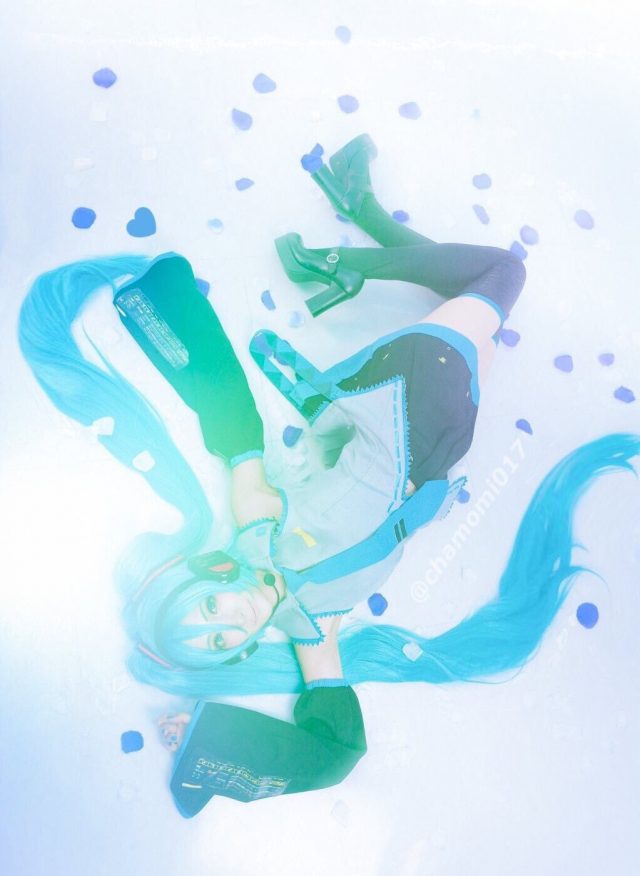 カモミール ツインテール コスプレ