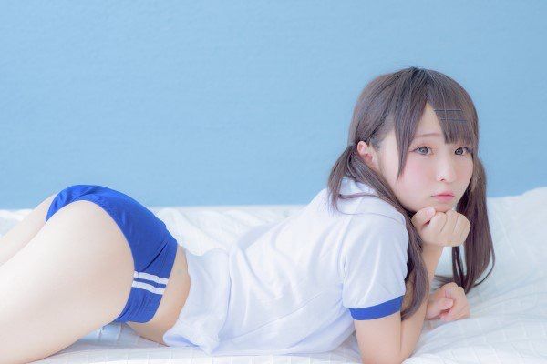 紺ブルマ ツインテール 画像