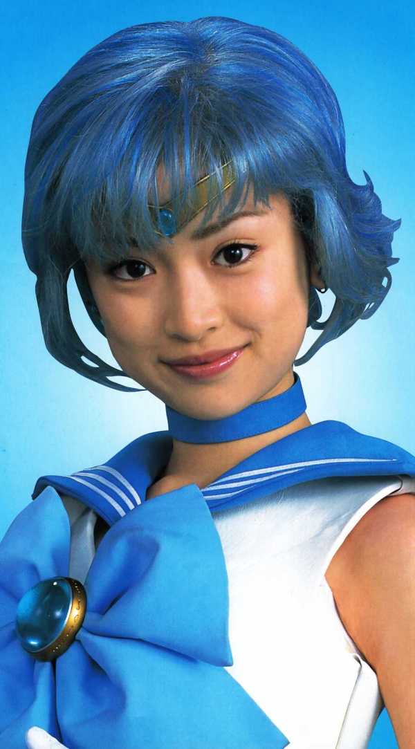 泉里香 セーラーマーキュリー画像