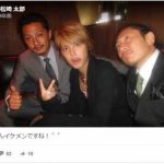 金塊窃盗容疑者と３ショット