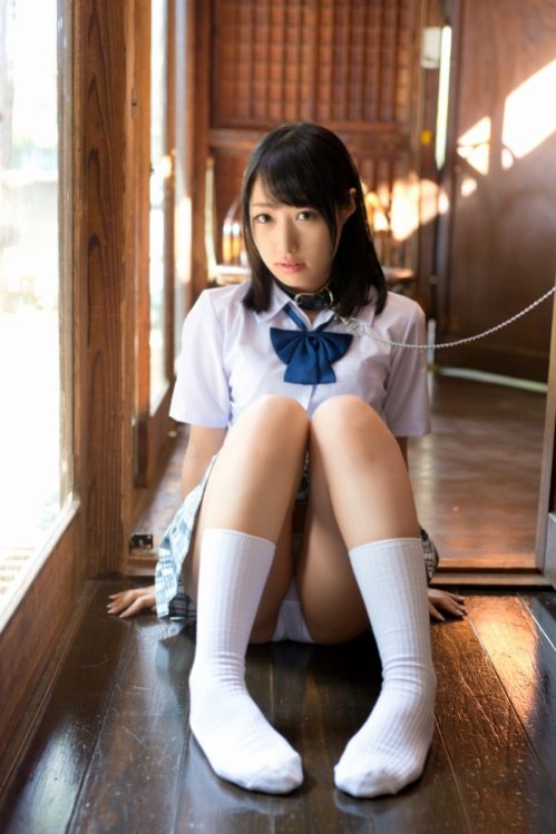 体育座り 画像