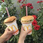 ドリンク×ハンバーガー 画像