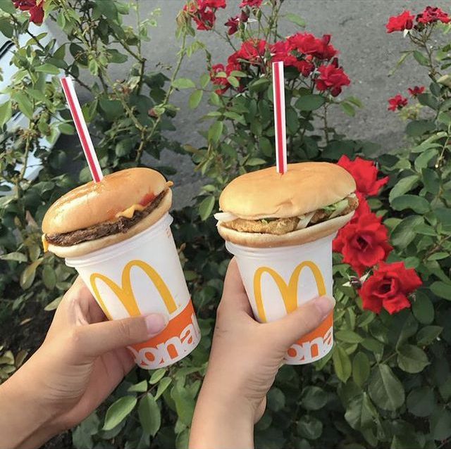 ドリンク×ハンバーガー 画像