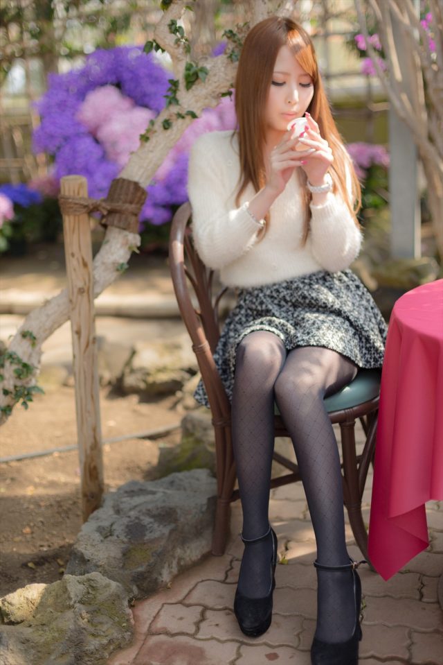 コスプレイヤー なーさん 黒パンスト越しのパンチラや下着姿がエロい 清楚な女子大生のコスプレ画像