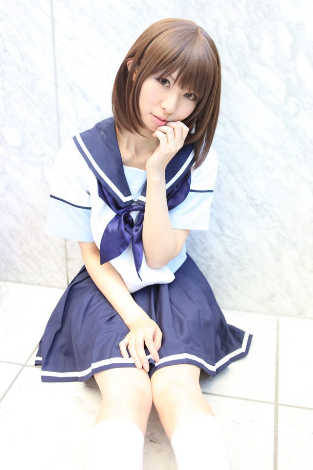 コスプレイヤー 璃波 ミニスカに白ハイソックスがエロい 『ラブプラス』 姉ヶ崎寧々のコスプレ画像