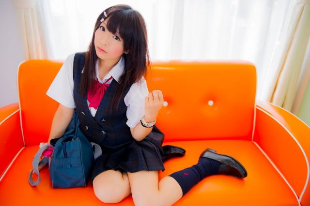 コスプレイヤー真白ゆき パンツが見えそうなミニスカのJK制服コスプレ画像