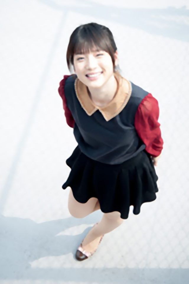 内田真礼 短足 エロ 太もも