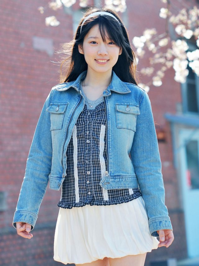 内田真礼 短足 エロ 太もも