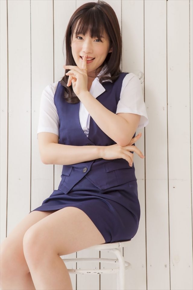 内田真礼 エロ コスプレ 画像