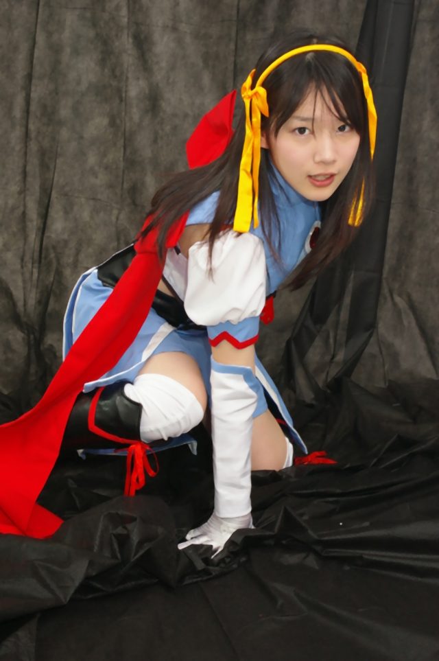 内田真礼 エロ コスプレ 画像