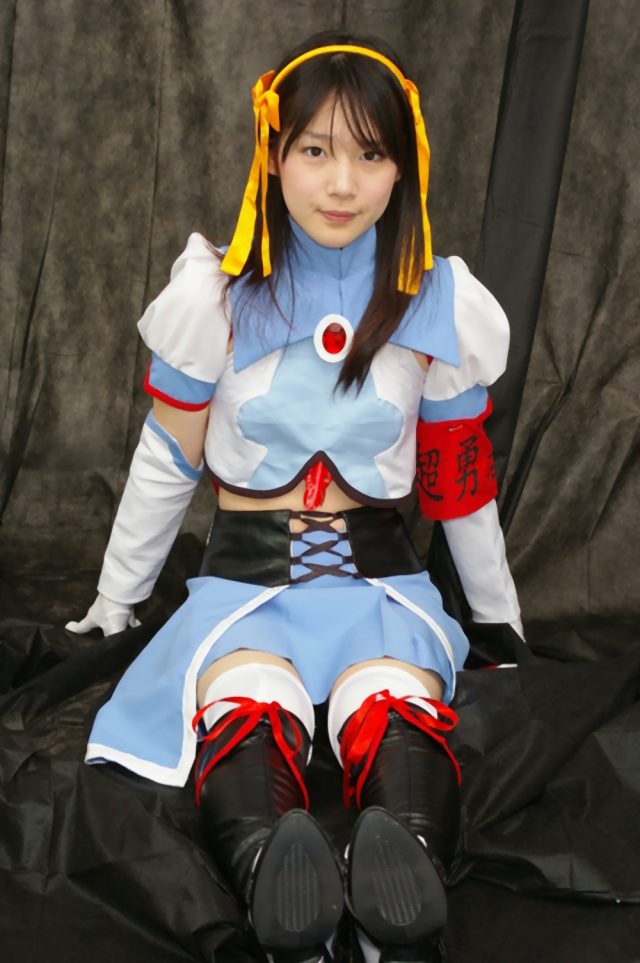内田真礼 エロ コスプレ 画像