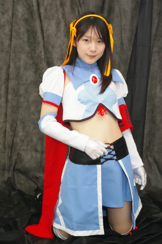 内田真礼 エロ コスプレ 画像
