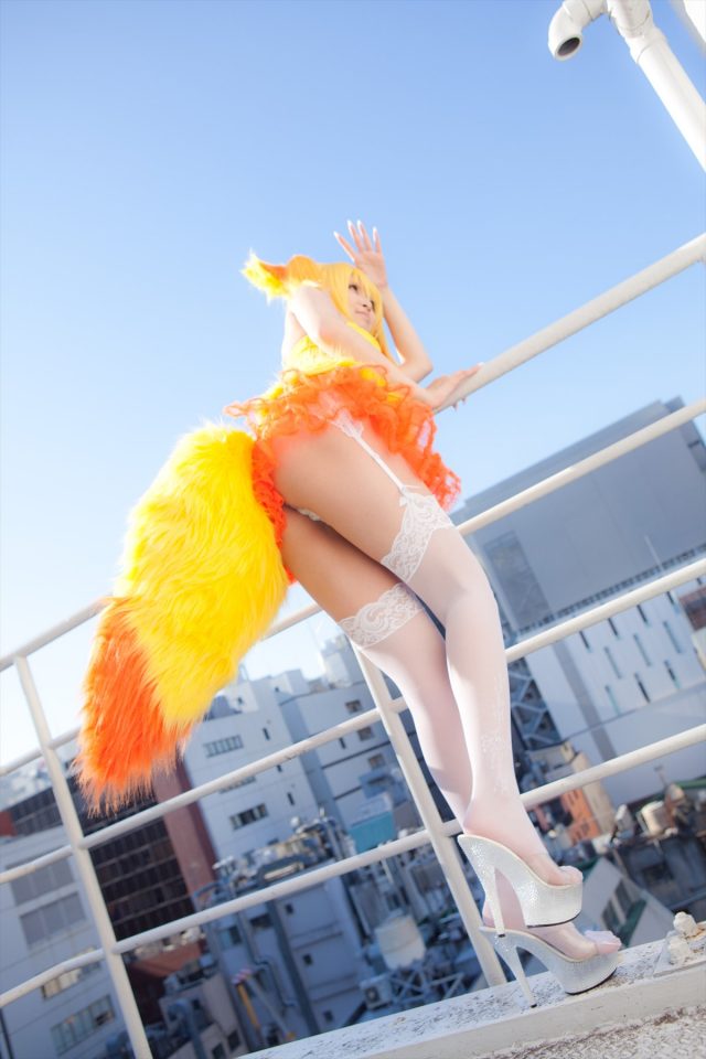 コスプレイヤー なーさん 突き出した尻の食い込みがエロい 『ポケットモンスター』 フォッコの擬人化コスプレ画像