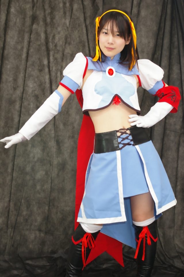 内田真礼 エロ コスプレ 画像