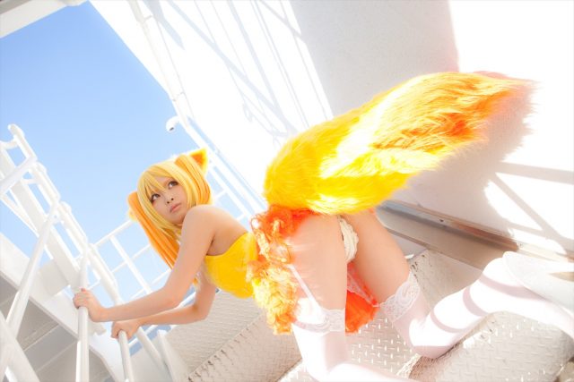 コスプレイヤー なーさん 突き出した尻の食い込みがエロい 『ポケットモンスター』 フォッコの擬人化コスプレ画像