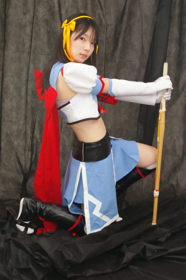 内田真礼 エロ コスプレ 画像