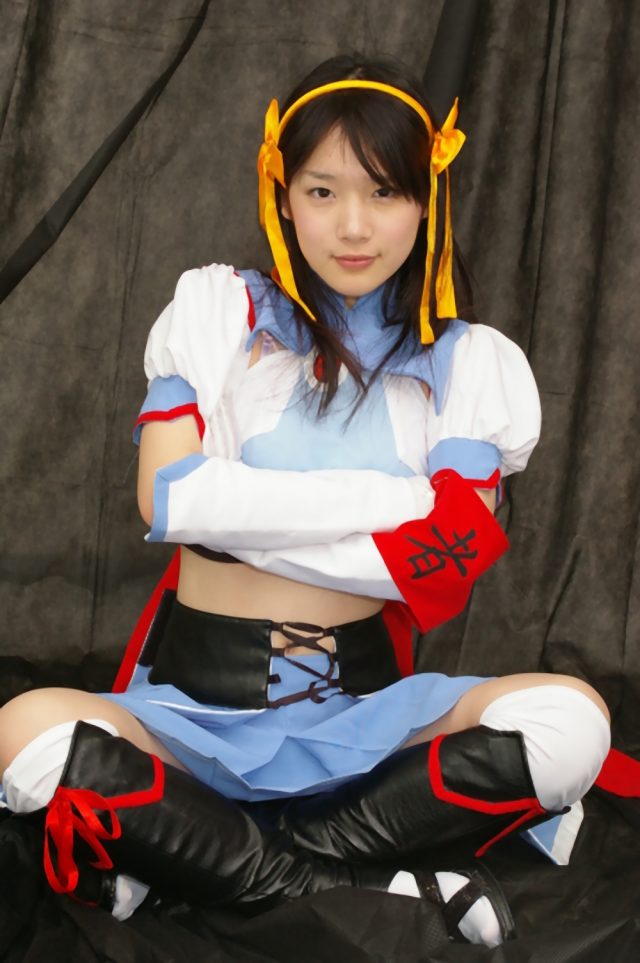 内田真礼 エロ コスプレ 画像