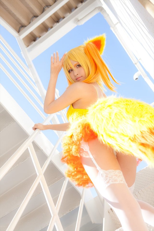 コスプレイヤー なーさん 突き出した尻の食い込みがエロい 『ポケットモンスター』 フォッコの擬人化コスプレ画像