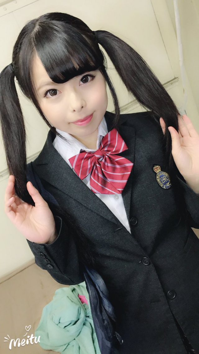 山川ゆな コスプレ 下着 画像