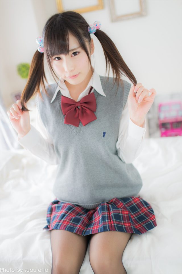 逢坂愛 制服コスプレ 画像