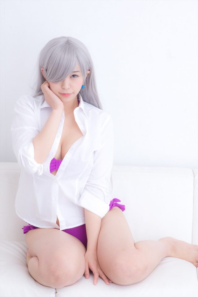 コスプレイヤーつぐ 水着の食い込みがエロい 『七つの大罪』 エリザベスのコスプレ画像