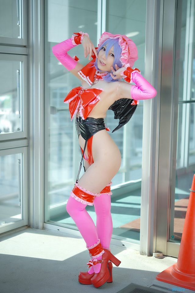 lenfried コミケやコスプレイベントでカメコが激写した股間の食い込みがエロい画像