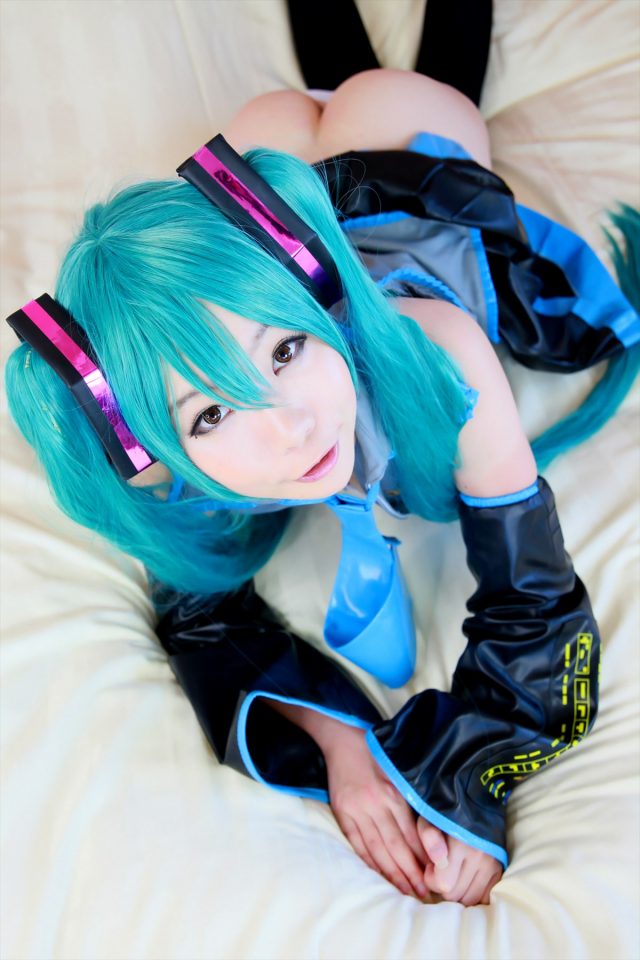 日暮りん ネギオナニーや食い込みパンチラがエロい 初音ミクのコスプレ画像
