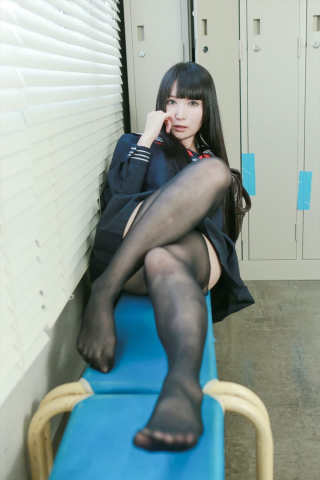 コスプレイヤー るしゃ 黒ストッキング セーラー服 コスプレ エロ画像