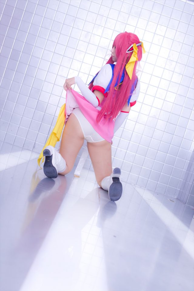 コスプレイヤー つぐ ムチムチな体がエロい 『超昂天使エスカレイヤー』 コスプレ画像