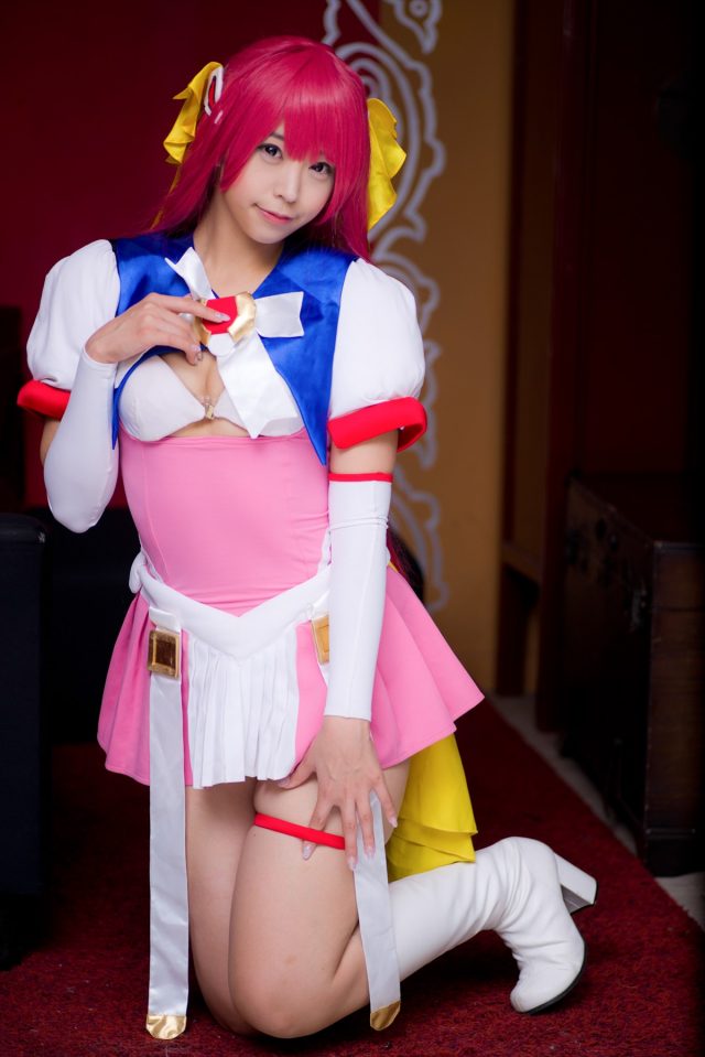 コスプレイヤー つぐ ムチムチな体がエロい 『超昂天使エスカレイヤー』 コスプレ画像