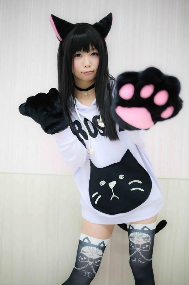 コスプレイヤー五木あきら 猫耳がエロ可愛い黒猫コスプレ画像
