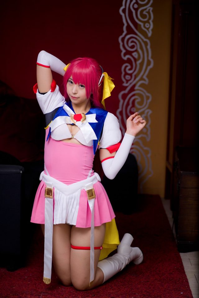 コスプレイヤー つぐ ムチムチな体がエロい 『超昂天使エスカレイヤー』 コスプレ画像