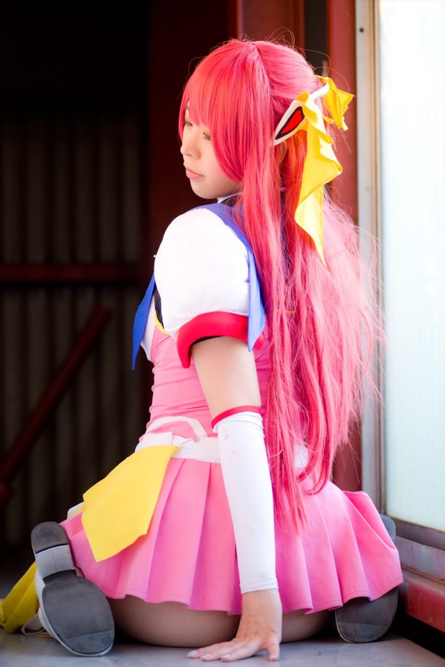 コスプレイヤーつぐ パンツが食い込んだ尻がエロい 『超昂天使エスカレイヤー』 コスプレ画像