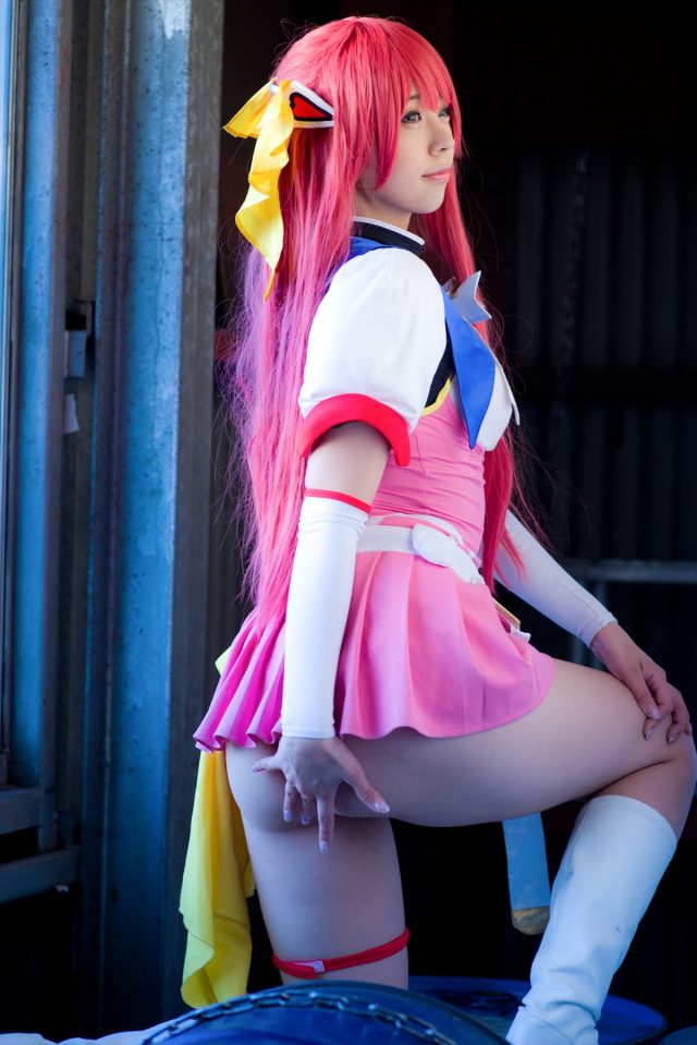 コスプレイヤーつぐ パンツが食い込んだ尻がエロい 『超昂天使エスカレイヤー』 コスプレ画像