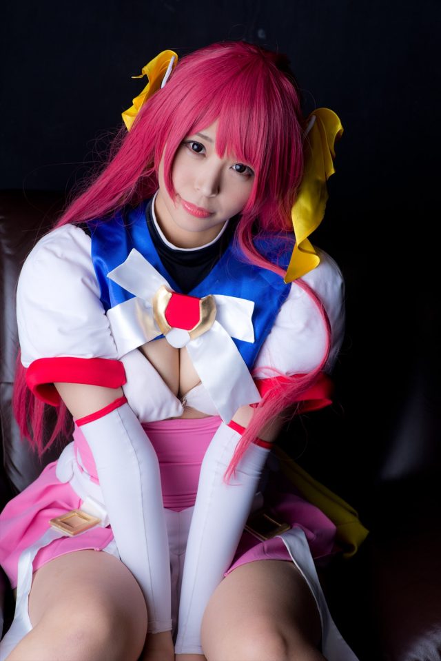 コスプレイヤーつぐ パンツが食い込んだ尻がエロい 『超昂天使エスカレイヤー』 コスプレ画像