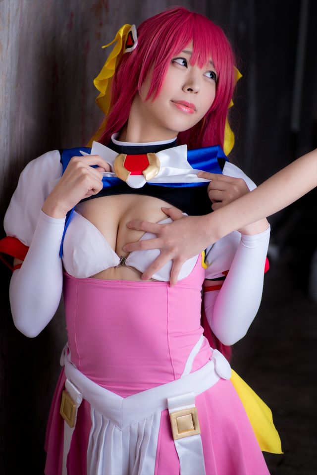 コスプレイヤーつぐ パンツが食い込んだ尻がエロい 『超昂天使エスカレイヤー』 コスプレ画像