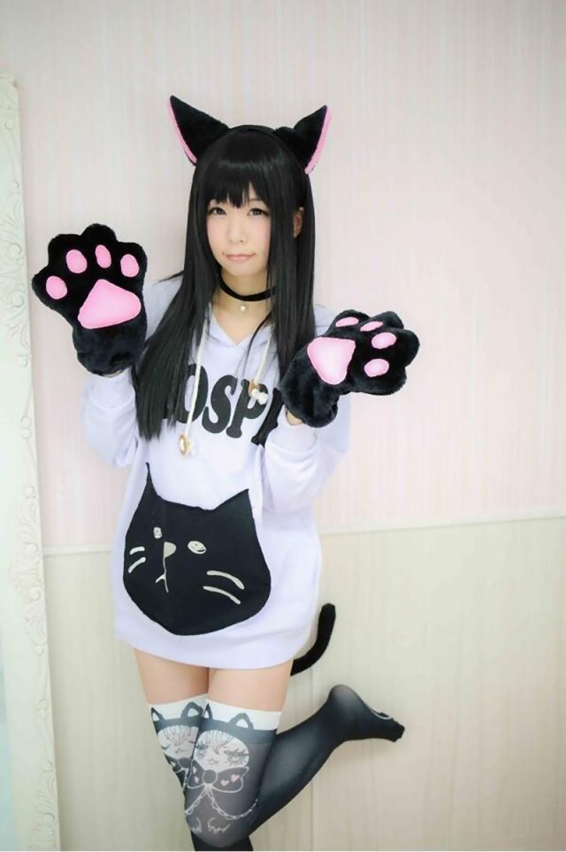 コスプレイヤー五木あきら 猫耳がエロ可愛い黒猫コスプレ画像