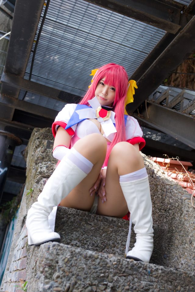コスプレイヤー つぐ パンチラがエロい 『超昂天使エスカレイヤー』 コスプレ画像