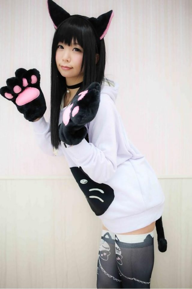 コスプレイヤー五木あきら 猫耳がエロ可愛い黒猫コスプレ画像