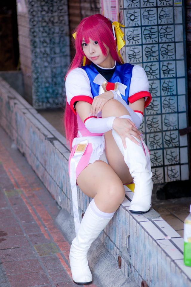 コスプレイヤー つぐ パンチラがエロい 『超昂天使エスカレイヤー』 コスプレ画像