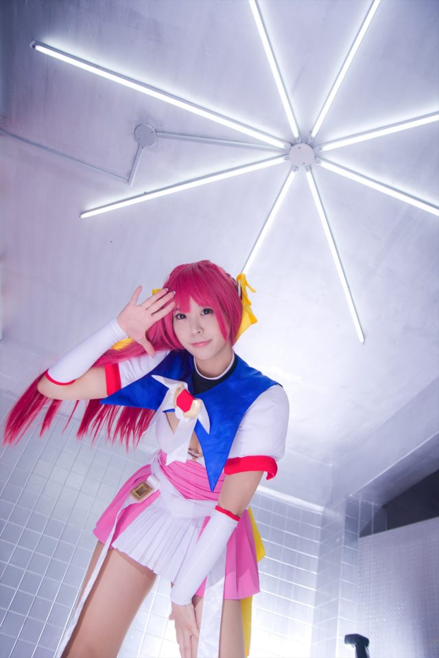 コスプレイヤー つぐ ムチムチな体がエロい 『超昂天使エスカレイヤー』 コスプレ画像