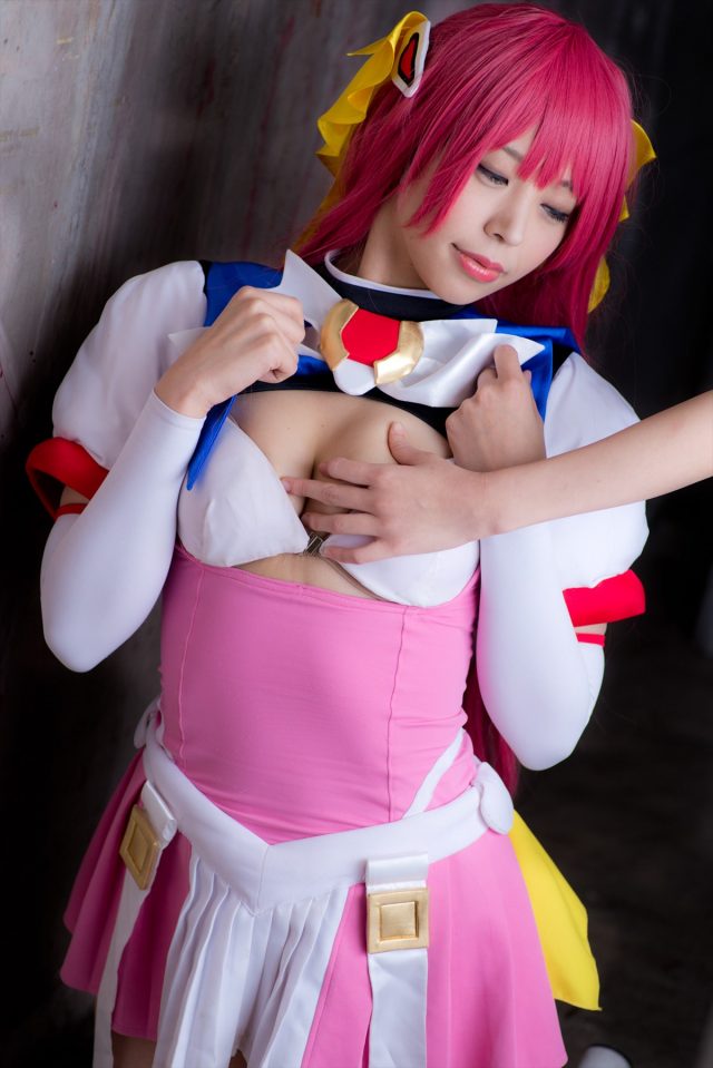コスプレイヤーつぐ パンツが食い込んだ尻がエロい 『超昂天使エスカレイヤー』 コスプレ画像