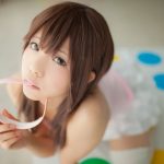 コスプレイヤー香坂ゆん 『化物語』 千石撫子のフリフリのミニスカートとニーハイがエロい画像