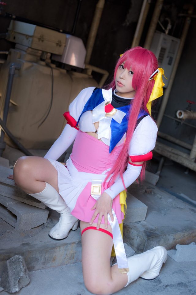 コスプレイヤーつぐ パンツが食い込んだ尻がエロい 『超昂天使エスカレイヤー』 コスプレ画像