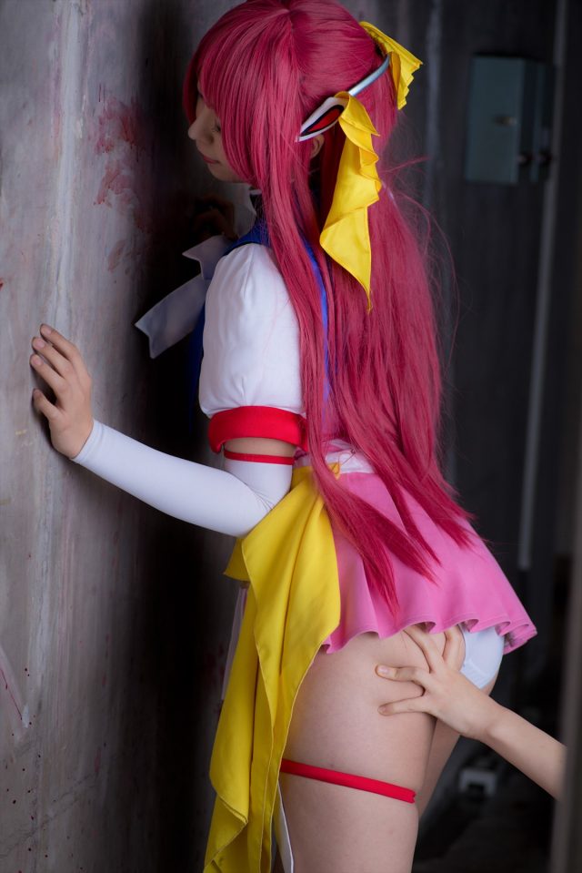 コスプレイヤーつぐ パンツが食い込んだ尻がエロい 『超昂天使エスカレイヤー』 コスプレ画像