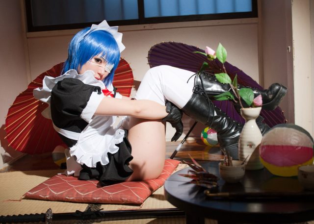 コスプレイヤー キバしい パンチラがエロい！ 『一騎当千』 呂蒙子明のメイドコスプレ画像