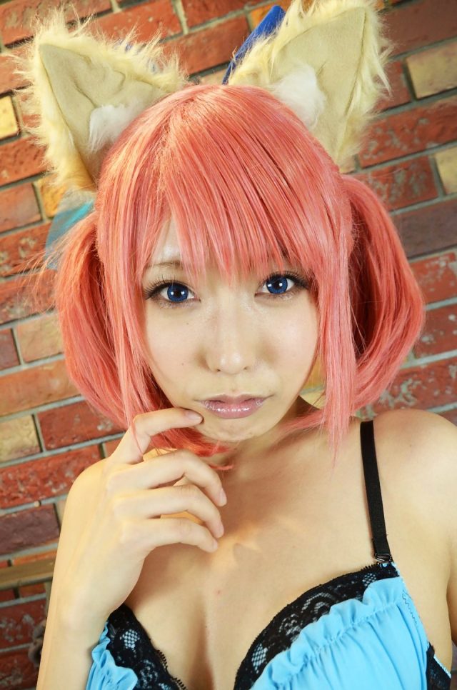 有村千佳 パンチラがエロい『Fate/EXTRA』キャスターのコスプレ画像