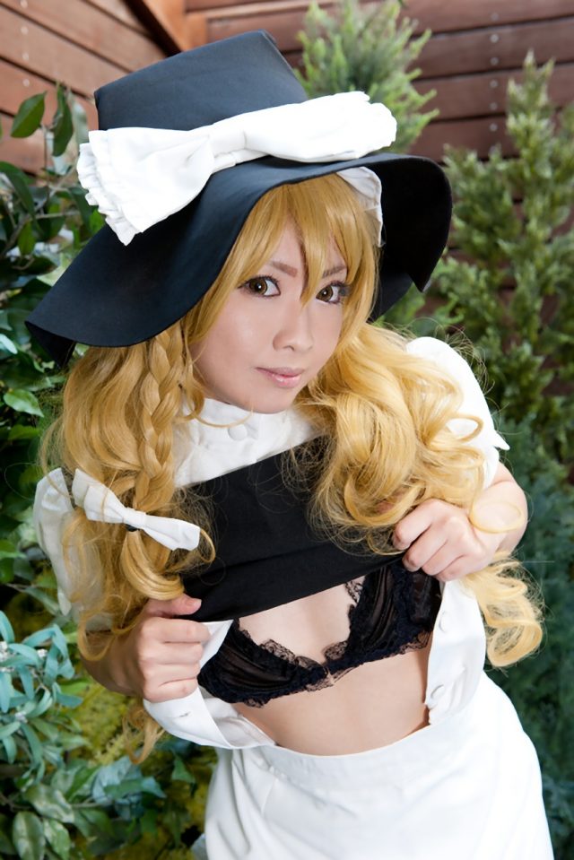 コスプレイヤー 立花いろは 東方project 魔理沙のエロコスプレ画像