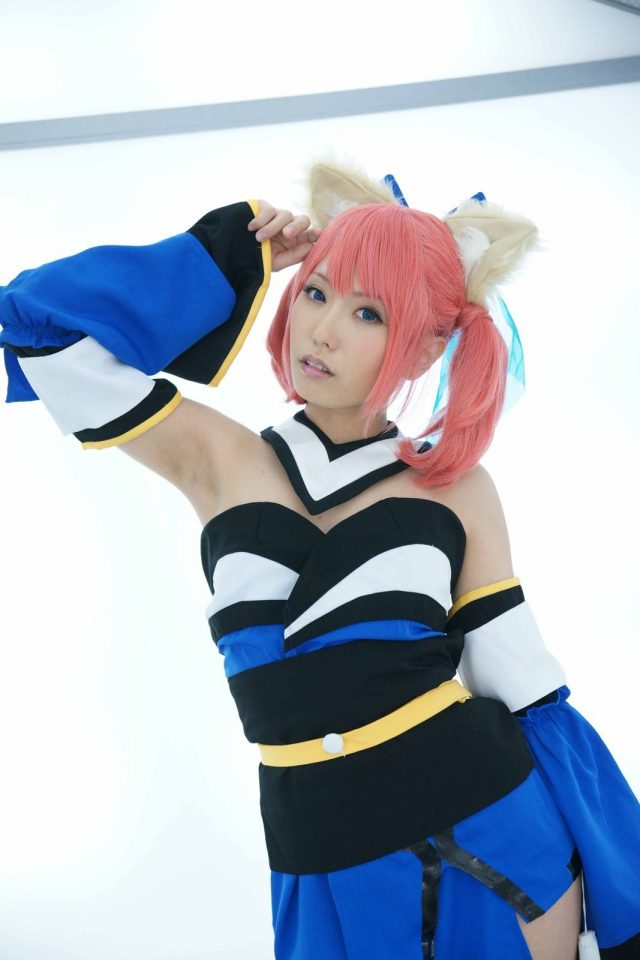 有村千佳 パンチラがエロい『Fate/EXTRA』キャスターのコスプレ画像